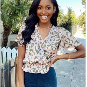 Show Me Your Mumu Ruffle Top Size Small